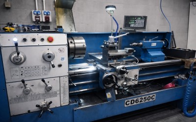 Tokarka konwencjonalna – CD6250C